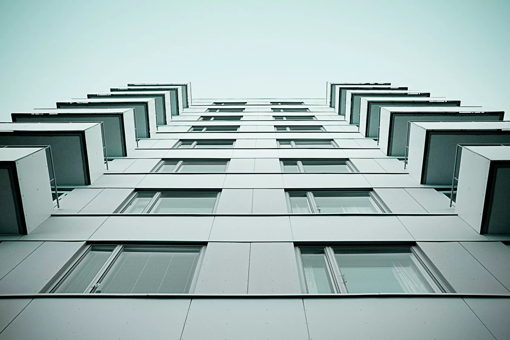 Proteger el ahorro de la inflación: edificio de viviendas como activo real